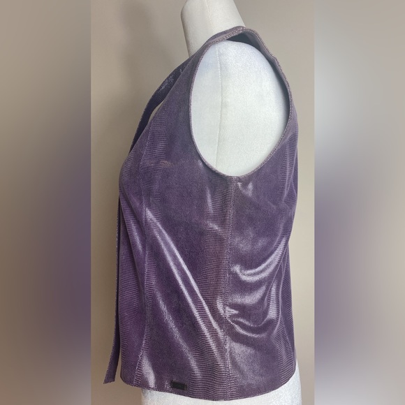 CHANEL Lilac Lizard Embossed Goat Skin Top - Picture 3 of 10